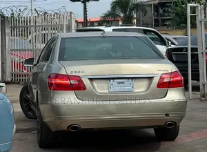 Mercedes-Benz E350 2012 Gold