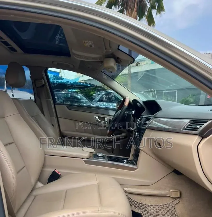 Mercedes-Benz E350 2012 Gold