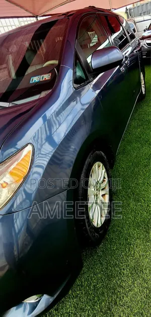Toyota Sienna 2013 Blue