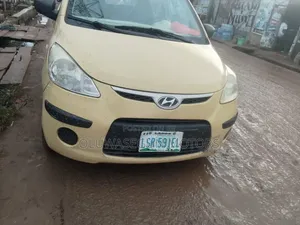 Hyundai I10 2010 Yellow