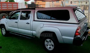 Toyota Tacoma 2010 Silver