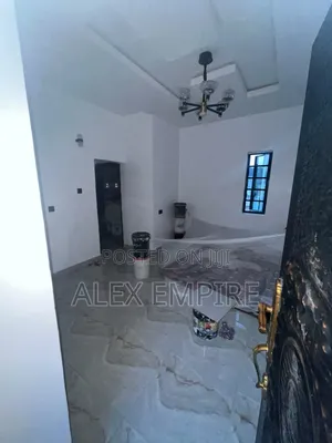 Mini Flat in Ago Palace for rent