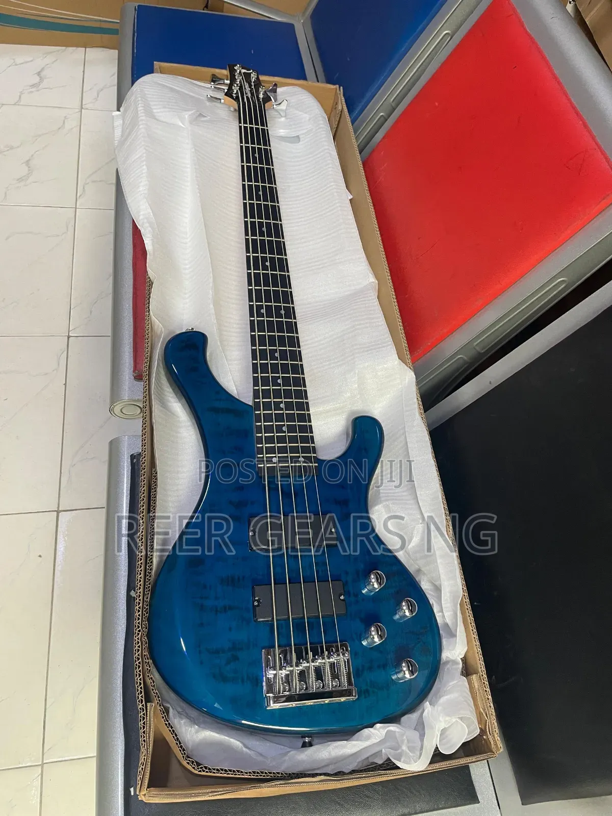 Top Quality D-120 Bullfighter Bass 5 Strings Active Guitar Blue