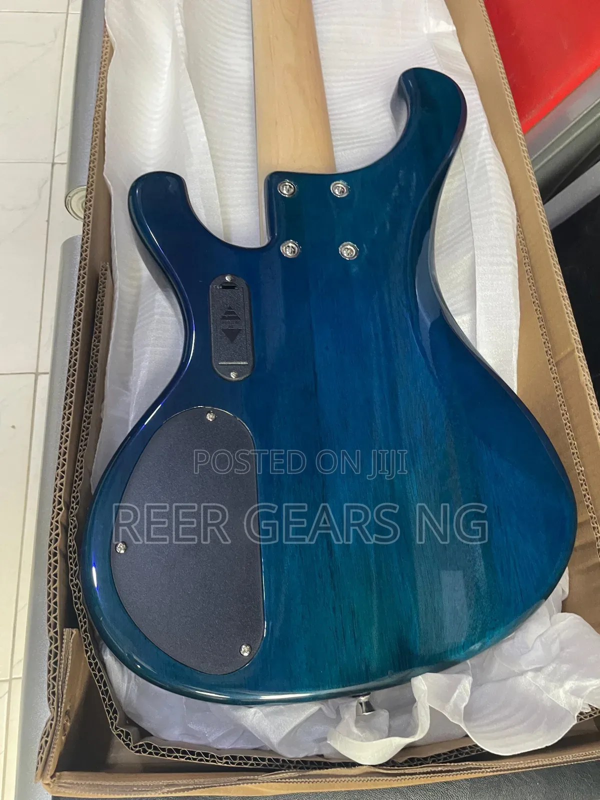 Top Quality D-120 Bullfighter Bass 5 Strings Active Guitar Blue