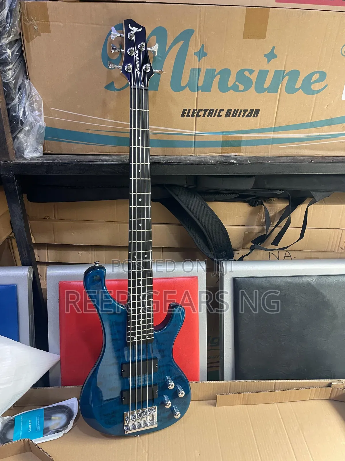 Top Quality D-120 Bullfighter Bass 5 Strings Active Guitar Blue