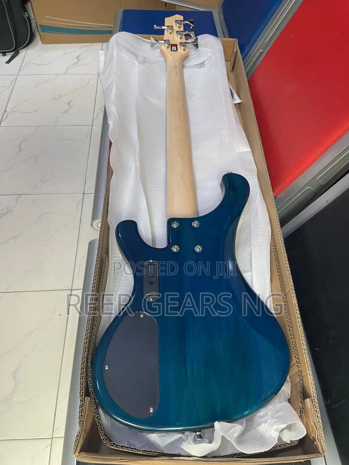 Top Quality D-120 Bullfighter Bass 5 Strings Active Guitar Blue