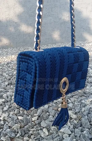 Elegant Ladies Crotchet Bag