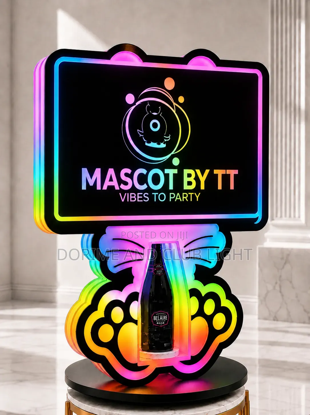 Customized Digital Display Board With Bottle Presenter