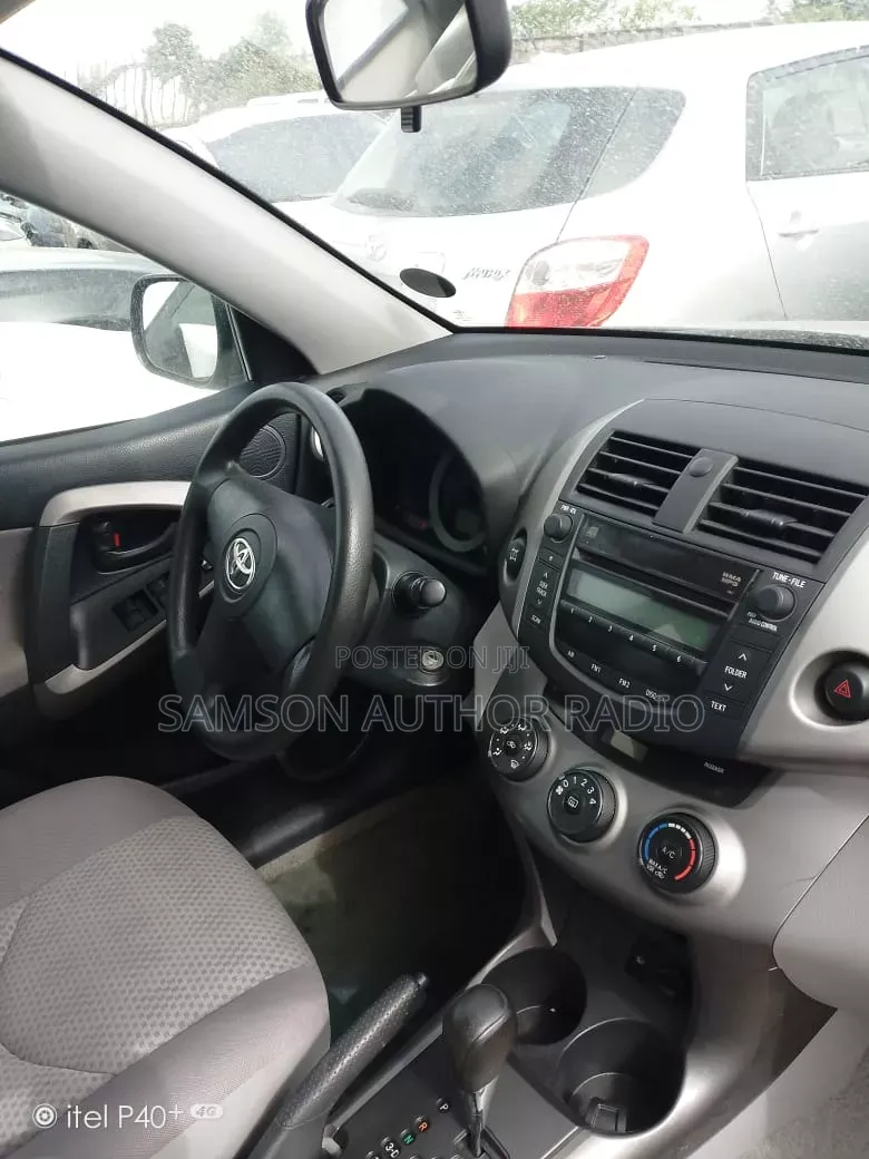 Factory Followcome Basic Radio Toyota Rav4 2008 Model