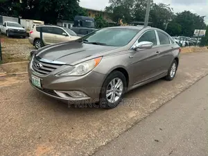 Hyundai Sonata 2013 Gold