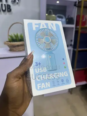 Hand Rechargeable Fan