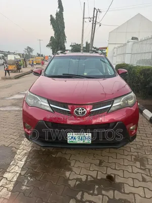Toyota RAV4 2015 Red