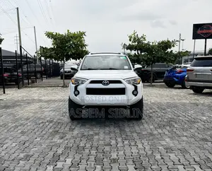 Toyota 4-Runner 2015 White