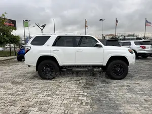 Toyota 4-Runner 2015 White