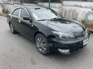 Toyota Camry LE 4dr Sedan (2.4L 4cyl 5A) 2005 Black