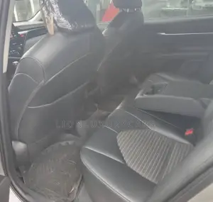 Toyota Camry 2022 Silver