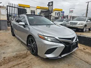 Toyota Camry 2020 Silver