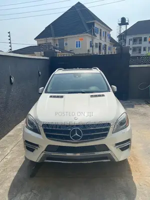 Mercedes-Benz M Class ML550 4MATIC 4dr SUV AWD (4.7L 8cyl Turbo 7A)