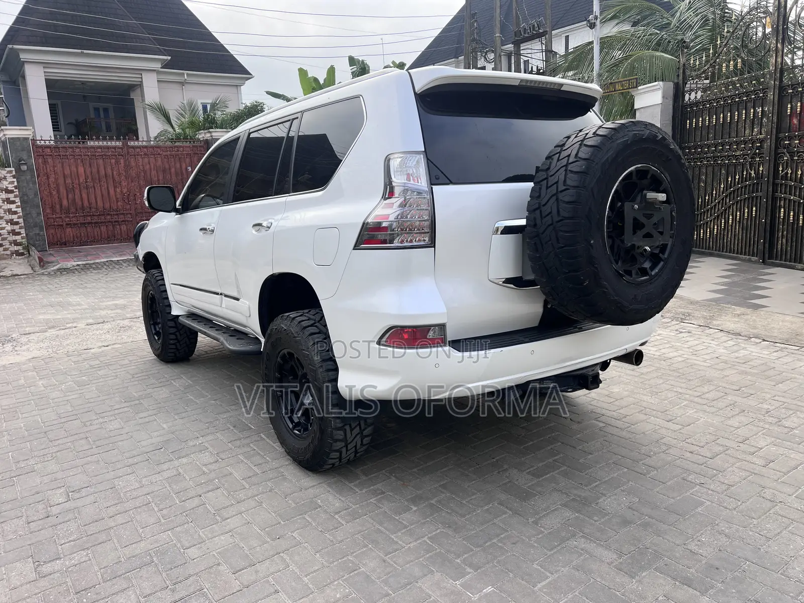 Lexus GX 460 Luxury 2016 White