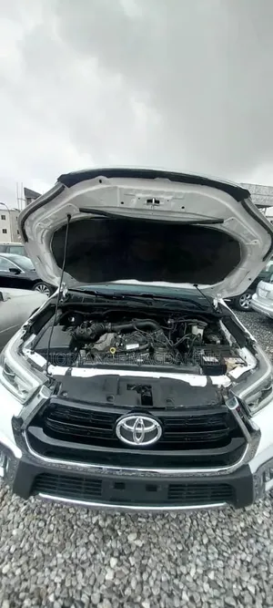 Toyota Hilux 2017 White