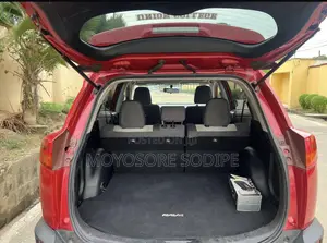 Toyota RAV4 XLE AWD (2.5L 4cyl 6A) 2013 Red