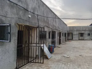 Furnished 1bdrm Room & Parlour in Lape Estate Road for rent