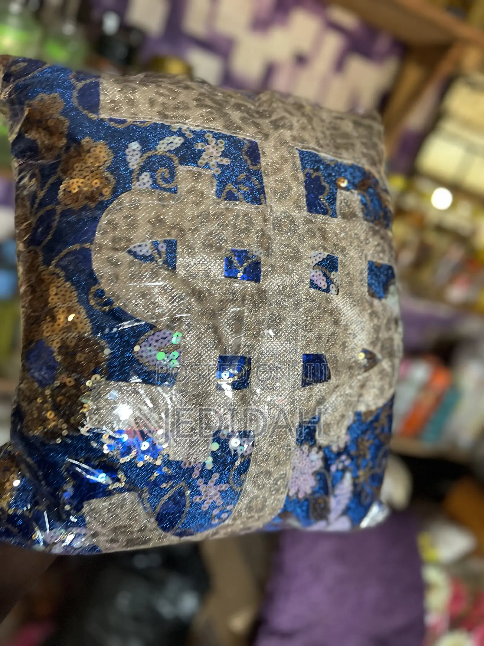 Aso Pepe (Altar Cloth)