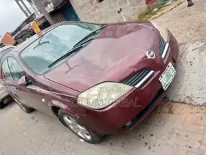 Nissan Primera 2004 Red
