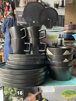 Black Dinner Set