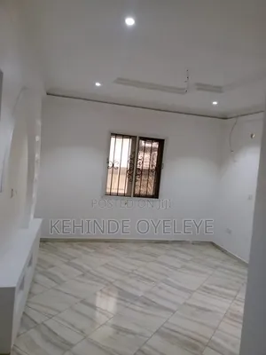 2bdrm Block of Flats in Gbangbala, Ikate for rent