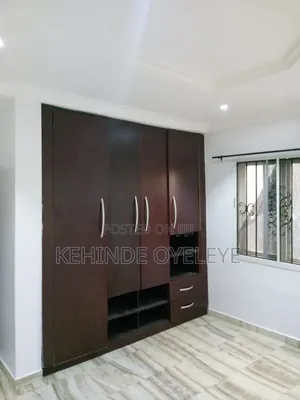 2bdrm Block of Flats in Gbangbala, Ikate for rent