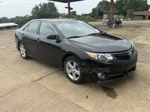 Toyota Camry SE 4dr Sedan (2.5L 4cyl 6A) 2013 Black
