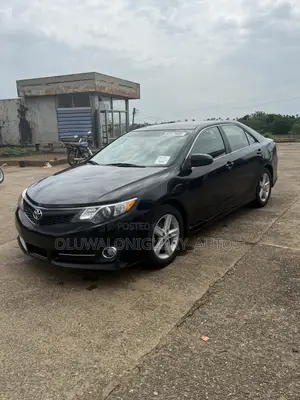 Toyota Camry SE 4dr Sedan (2.5L 4cyl 6A) 2013 Black