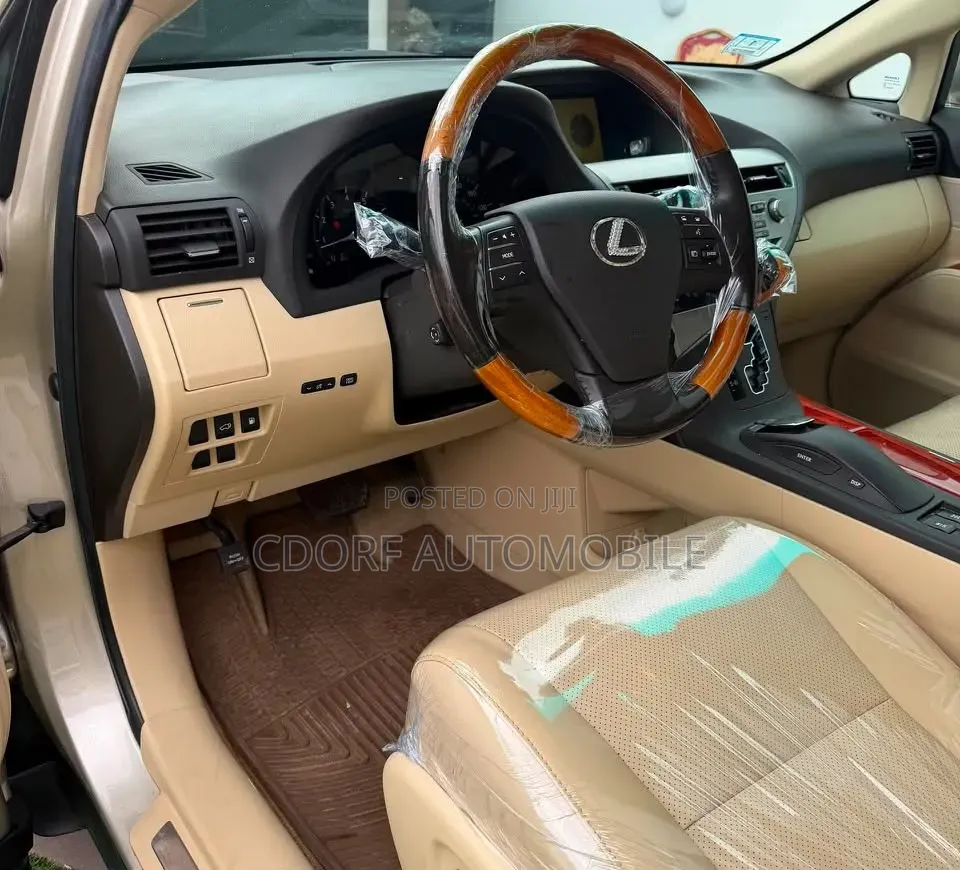 Lexus RX 2011 Gold