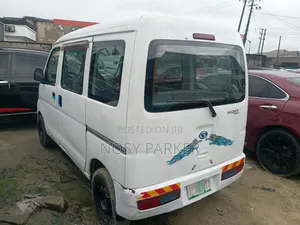 Daihatsu Hijet 2004 White