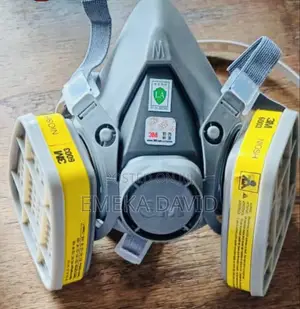 3M 6200 Half Facepiece Respirator.