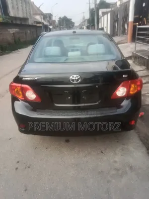Toyota Corolla 2010 Black