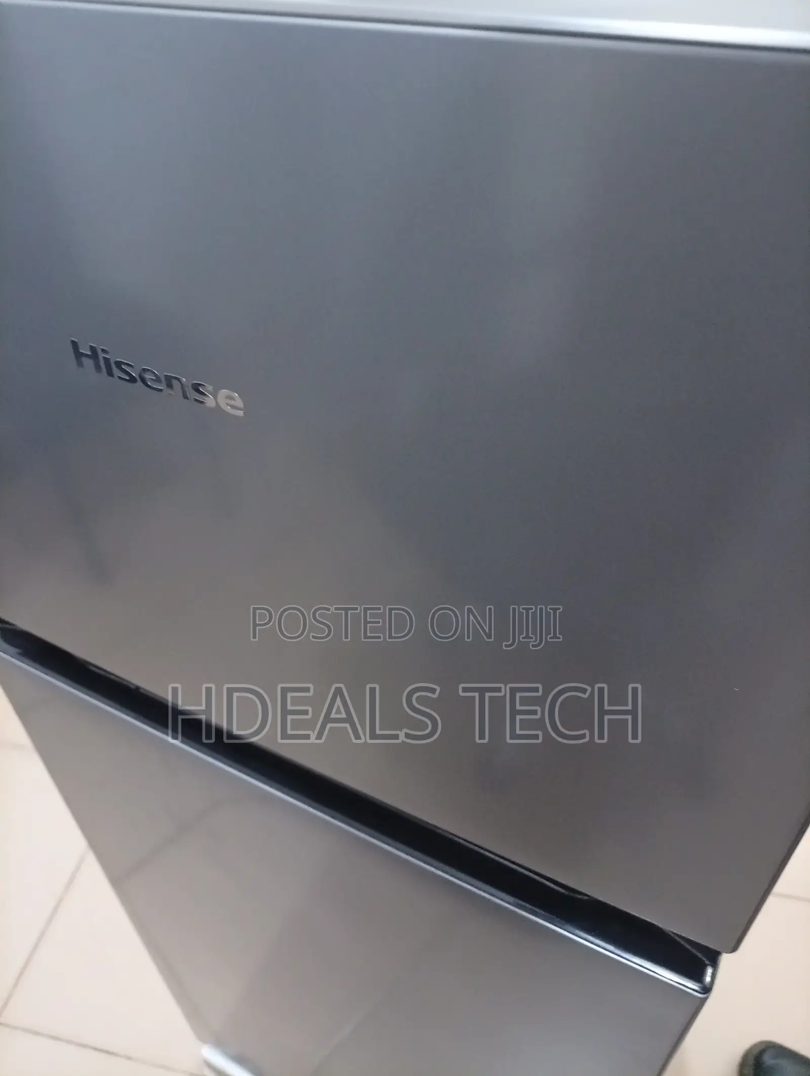 Hisense REF172DR 124 L Frost Low Noise