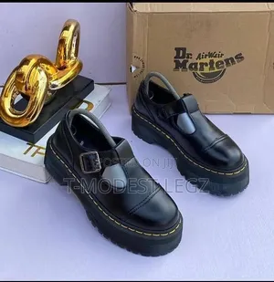 Luxury Dr. Martens Buckle Up Matte Leather High Quality Men's Shoes