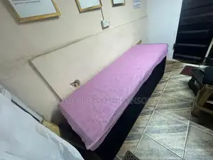 New Lash Tech Bed