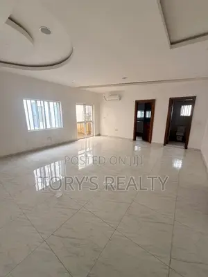 2bdrm Apartment in Lekki Phase 1 for rent
