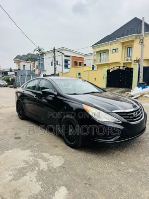 Hyundai Sonata SE Sedan FWD (2.4L 4cyl 6A) 2013 Black