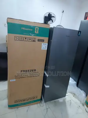 Reliable 15kg/24h Freezing Power in the Stylish Hisense RS189DR 190L