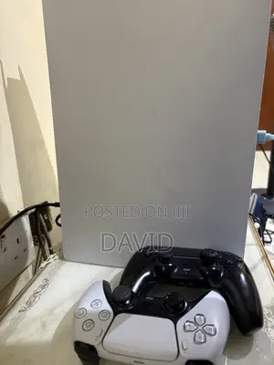Slightly Used PS5 Fat With Two Controllers