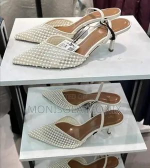 Monix_wears