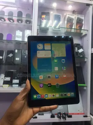 Apple iPad Pro 128 GB Silver
