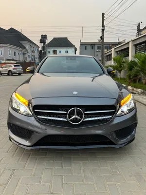 Mercedes-Benz C300 Sport 4Matic Sedan AWD (2.0L 4cyll 7A) 2016 Gray