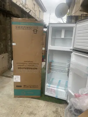 Hisense Double Compartment Refrigerator 306L
