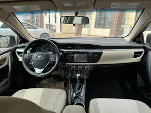 Toyota Corolla 2015 Brown