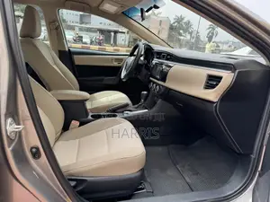 Toyota Corolla 2015 Brown